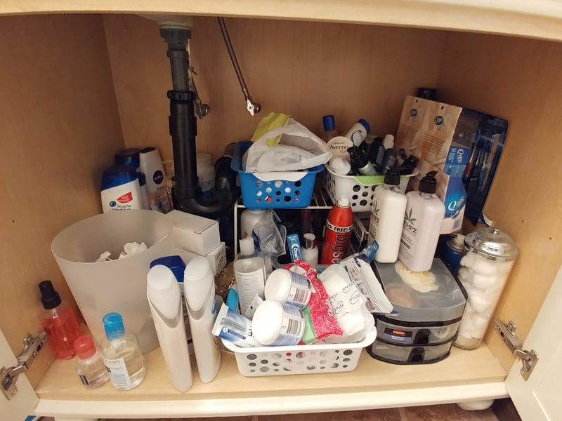 bathroom cupboard organization