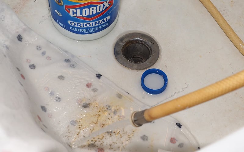 how to remove mildew stains from clothes and blankets