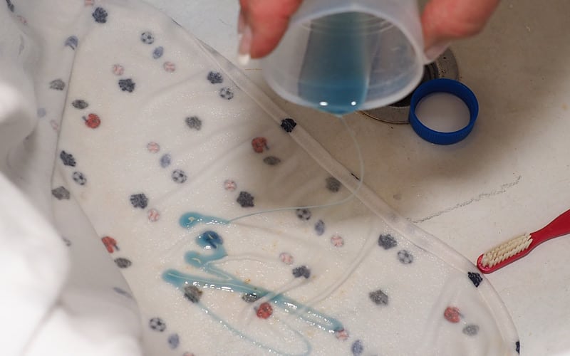 how to remove mildew stains from clothes and blankets