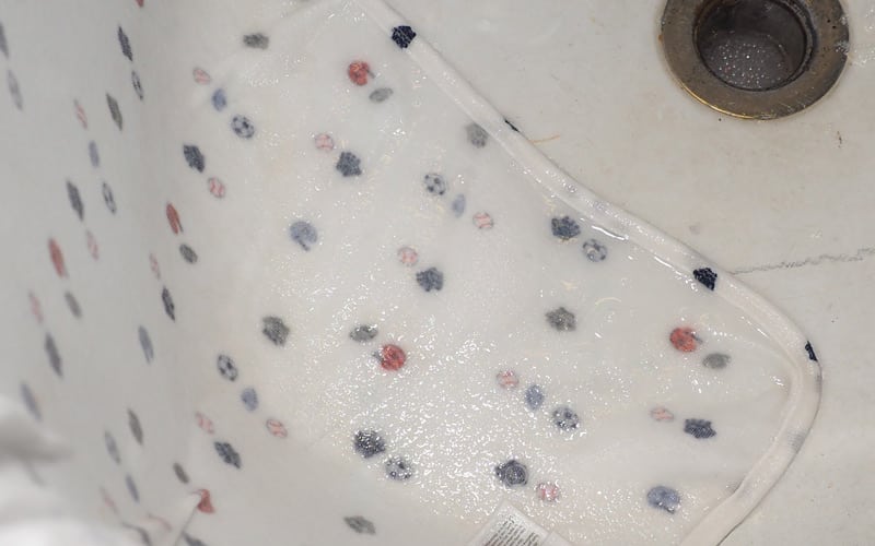 how to remove mildew stains from clothes and blankets