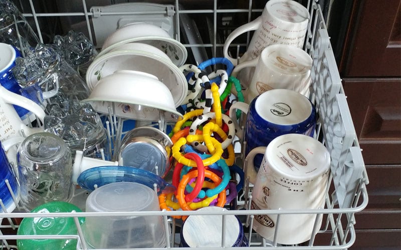 clean toys in the dishwasher