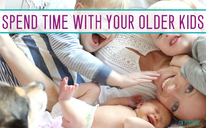 8 Ways to spend time with your toddler when you have a newborn